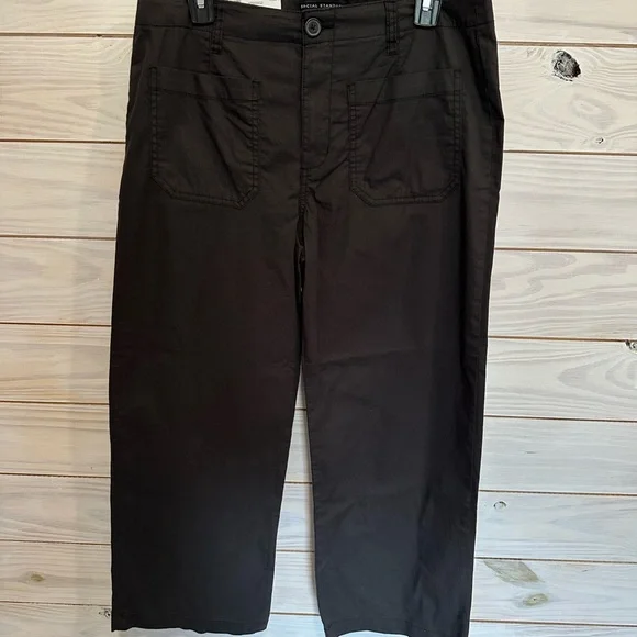 Sanctuary Black Crop Pants - Picture 2 of 6